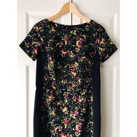 Colorful speckled pattern dress by Xhilaration S - Picture 2 of 6
